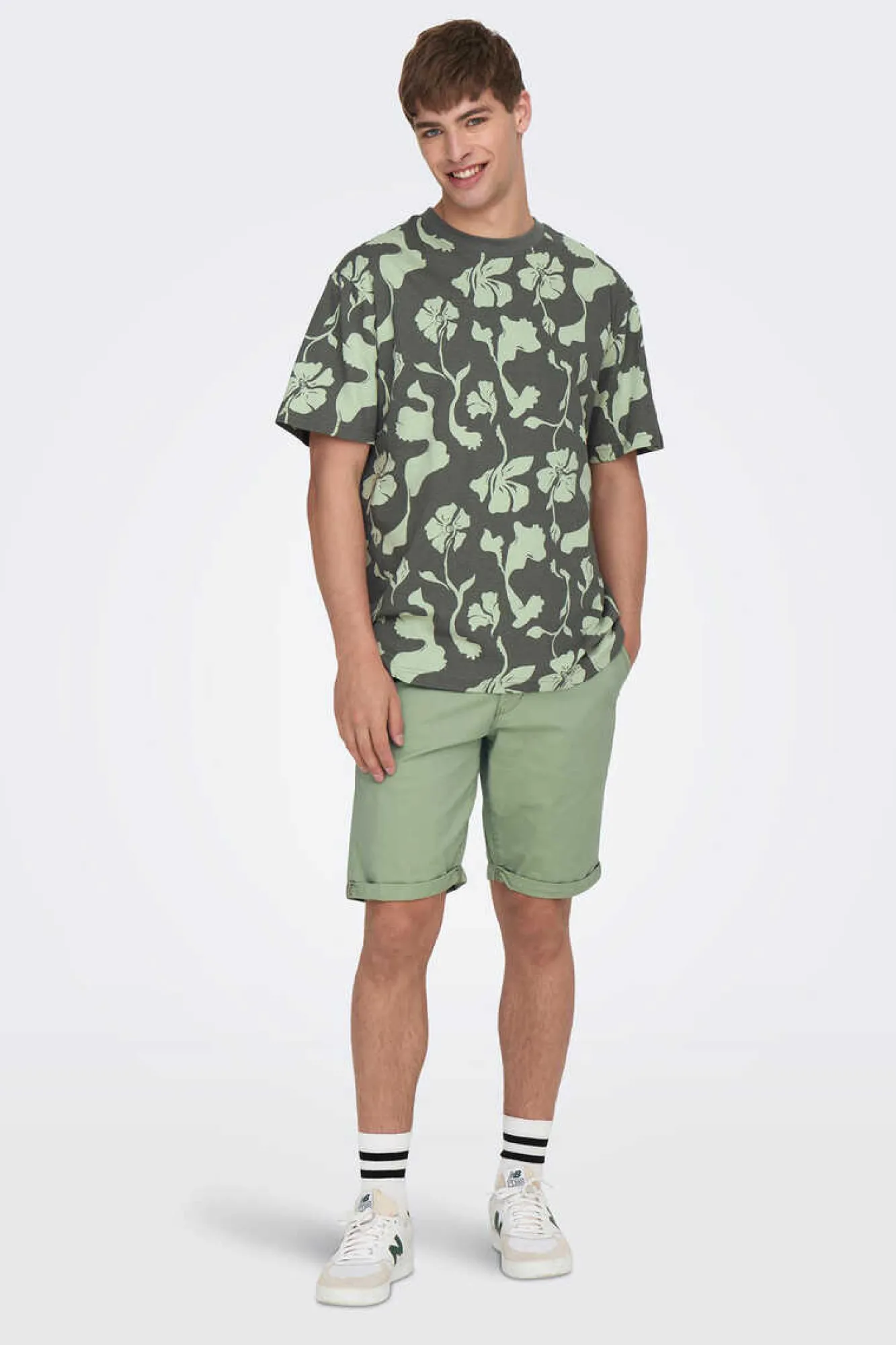 Only & Sons Bermuda Estilo Chino Verde Hot