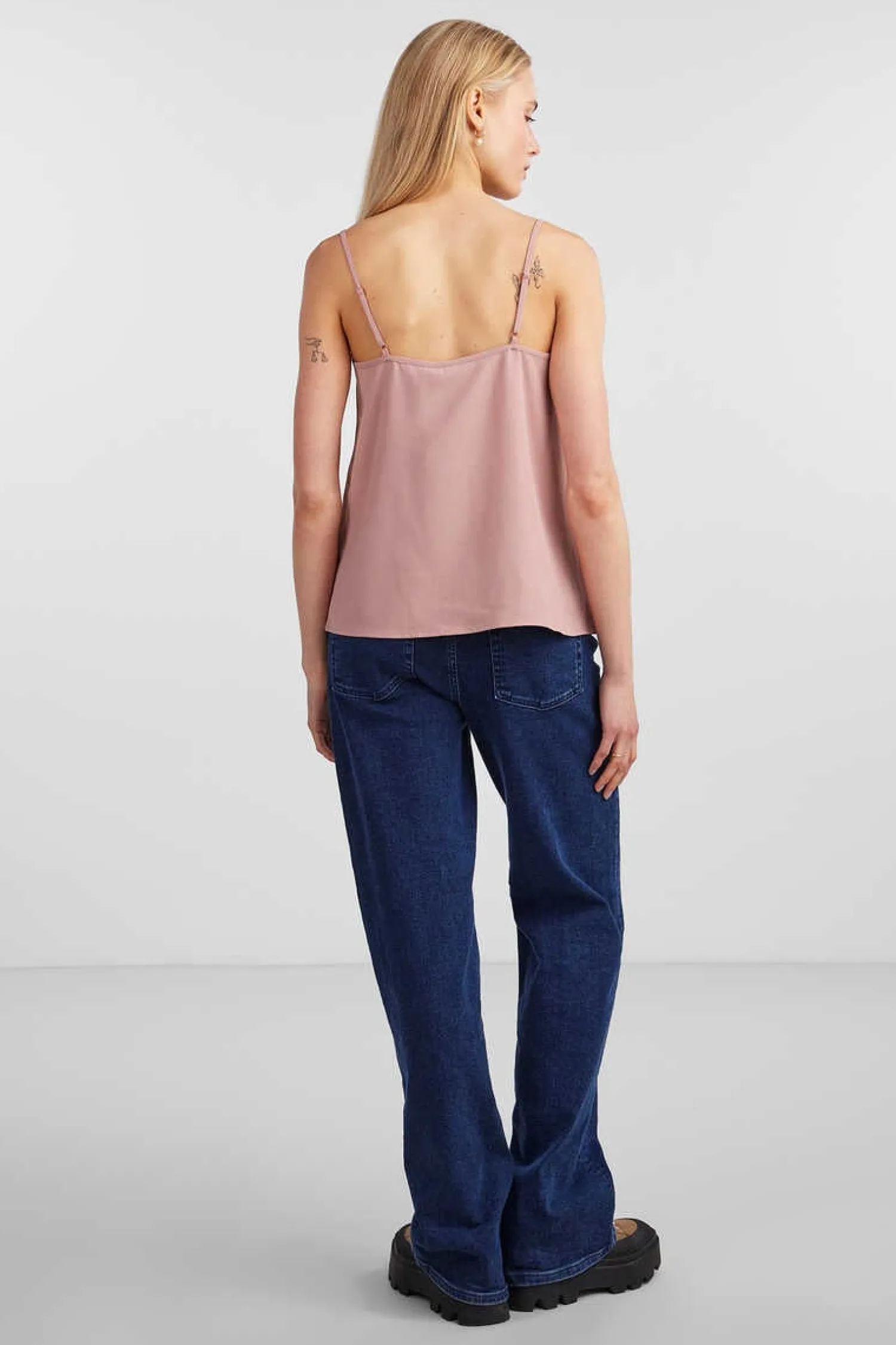 Pieces Camisas E Blusas-Blusa Lingerie De Alcas.