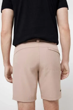 Izas Calcas Curtas Mount-Stretch Tostado Hot