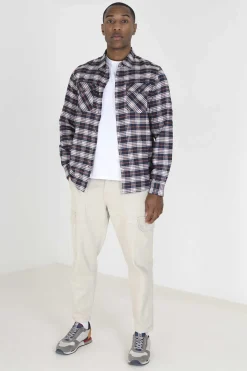 Camisa Aos Quadrados Com Dois Bolsos