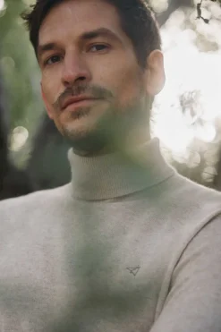 Ooto Camisola Gola Alta Ecru Hot