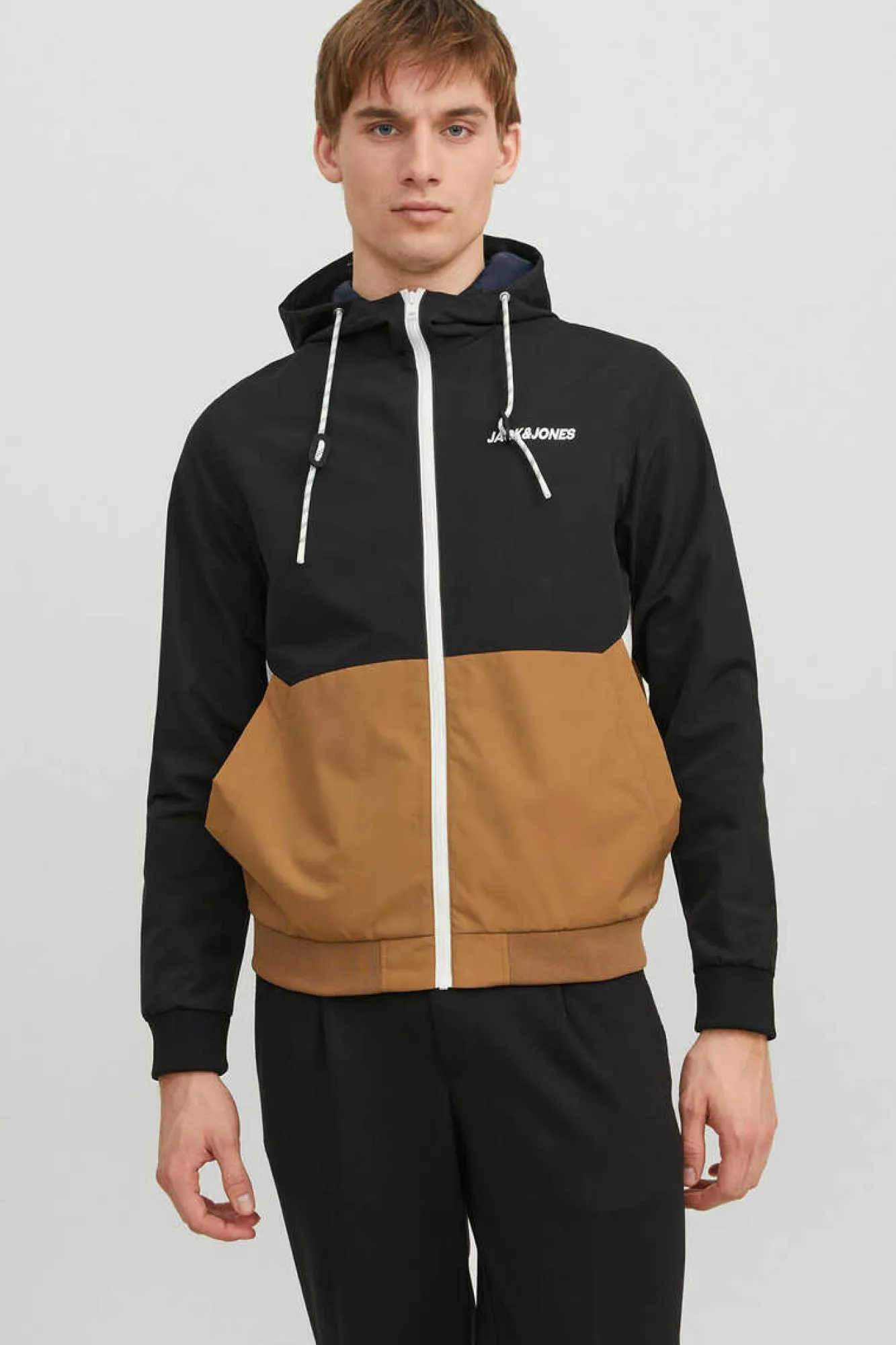 Jack & Jones Casaco Leve Tecnico Com Capuz Preto Sale