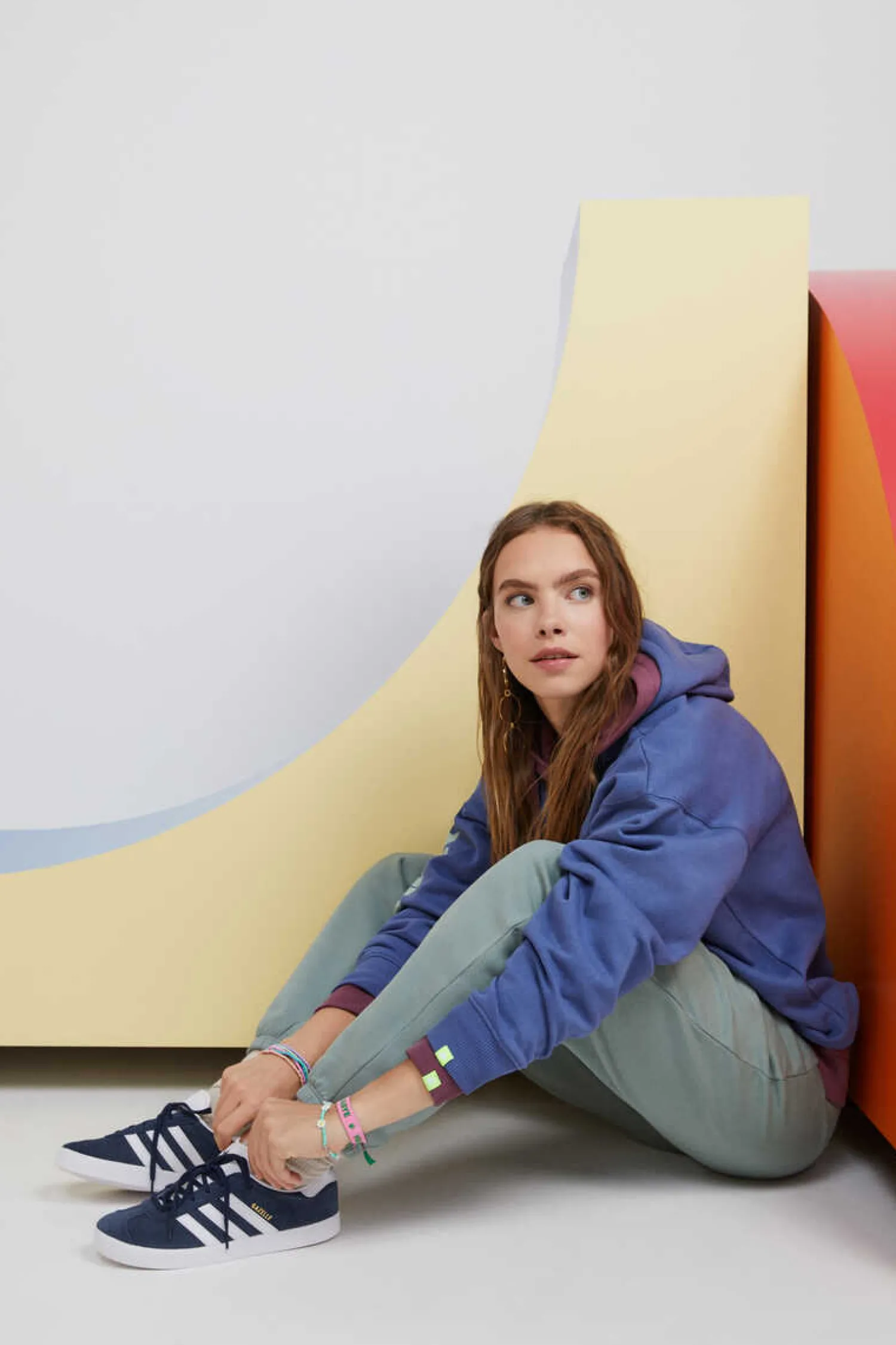 HI&BYE T-Shirts E Tops-Crop Top Decote V Sem Costuras Azul-Escuro