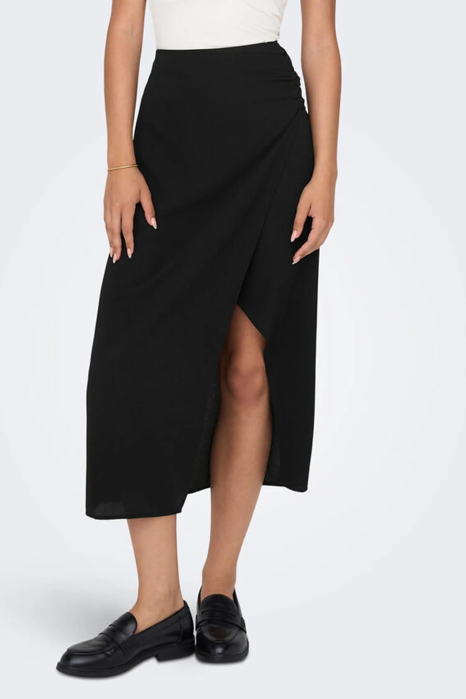 Only Saias-Enrole Saia Curta