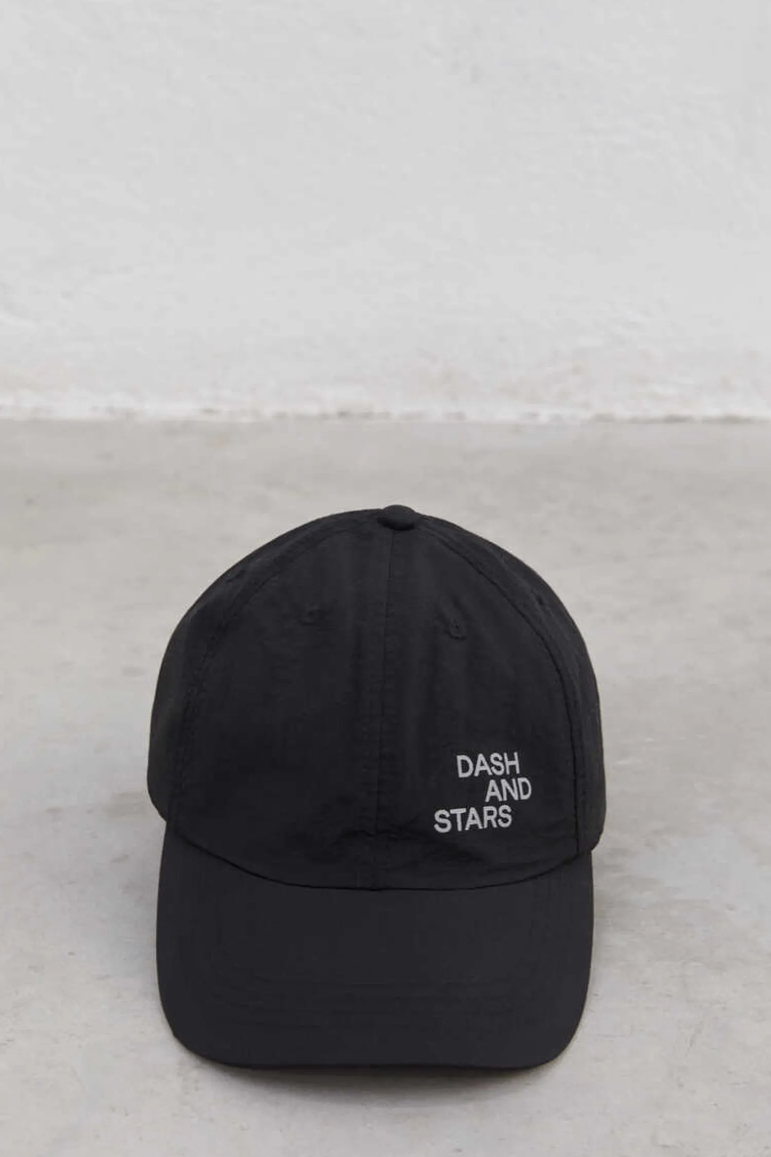 Dash and Stars Outdoor-Gorro Tecnico Logo Refletor