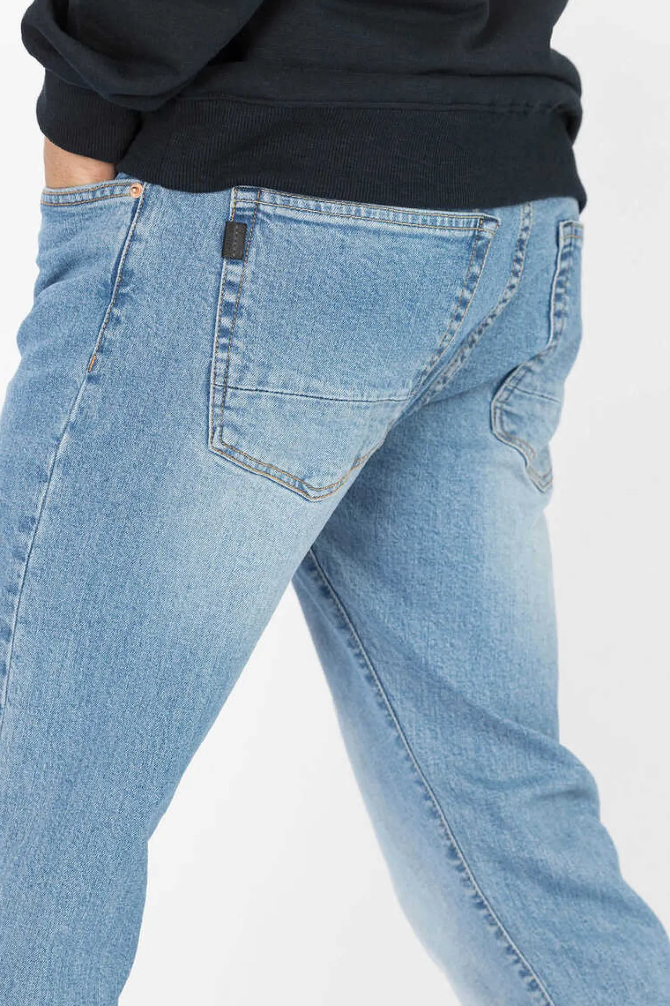 Tiffosi Jeans Dylan Tapered Corte Slim Mix Azul Hot