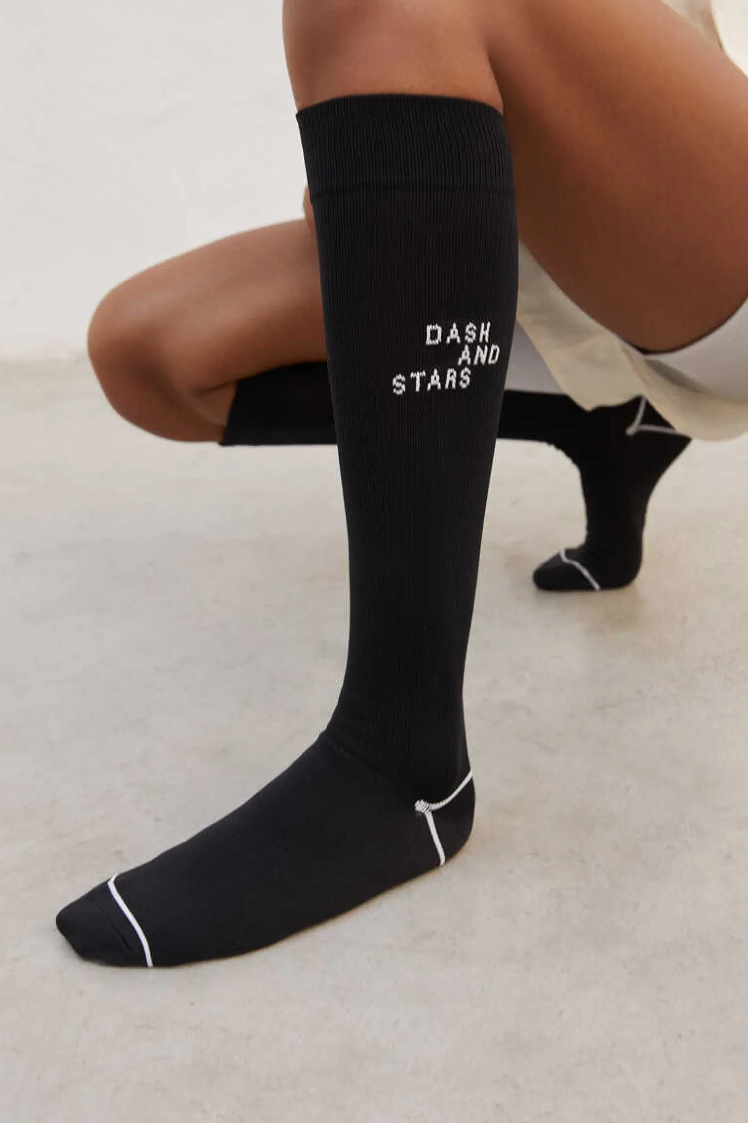 Dash and Stars Meias-Meia Soquete Preta Extra Comprida Tecnico