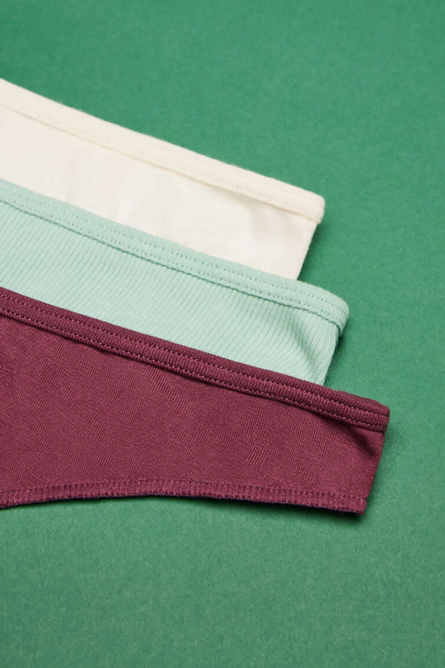 HI&BYE Roupa Interior-Pack 3 Tangas Multicoloridas: Verde, Amarelo, Bordo