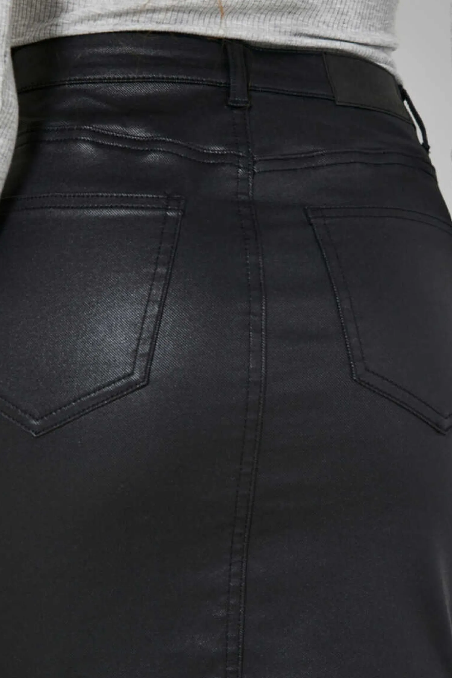 Noisy May Saias-Saia Encerada