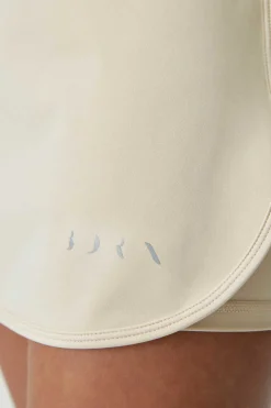 Born Living Yoga Saias-Saia Gadea Oat Milk