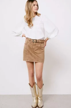 High Spirits Saias-Saia Hunter