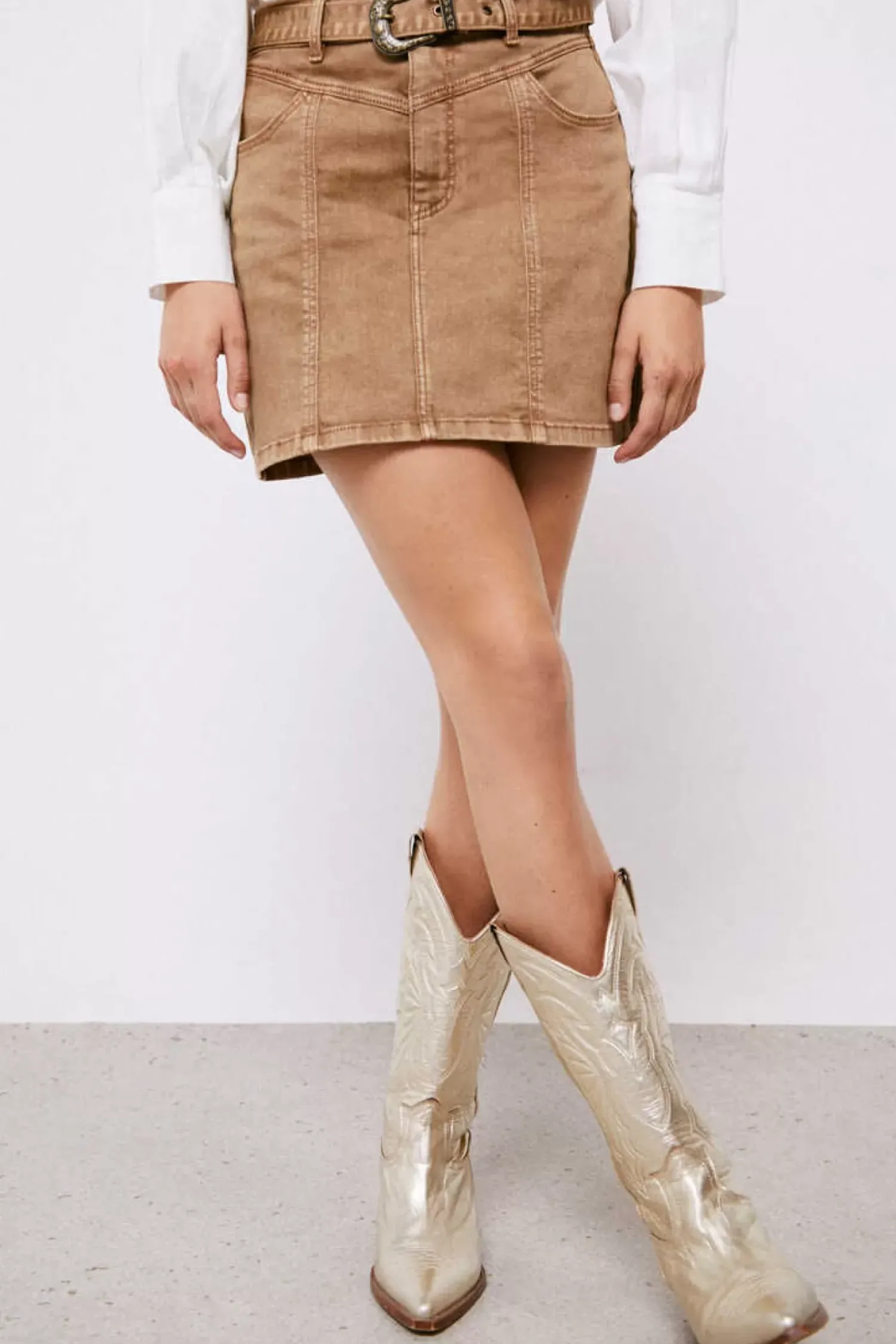 High Spirits Saias-Saia Hunter