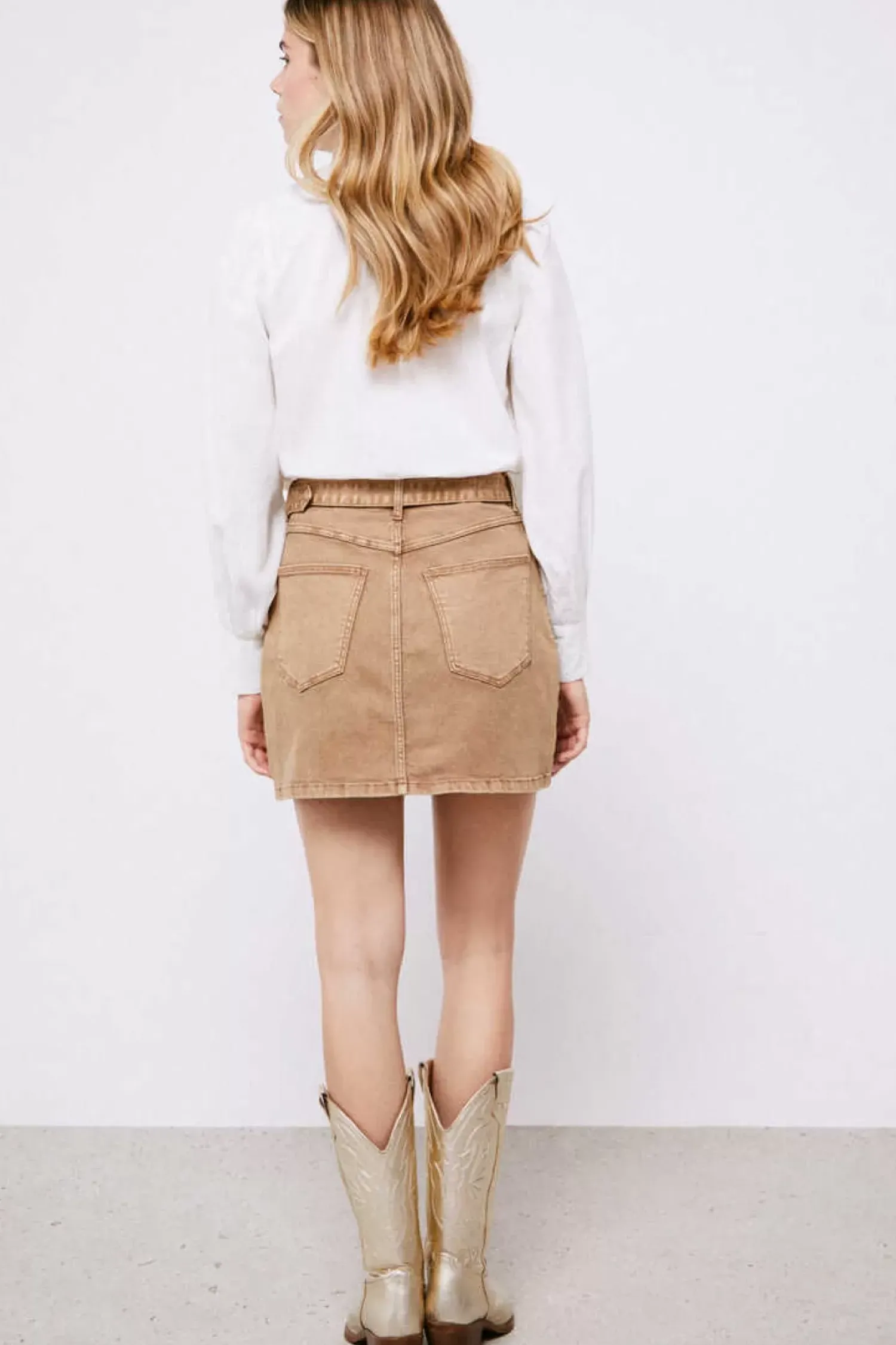 High Spirits Saias-Saia Hunter