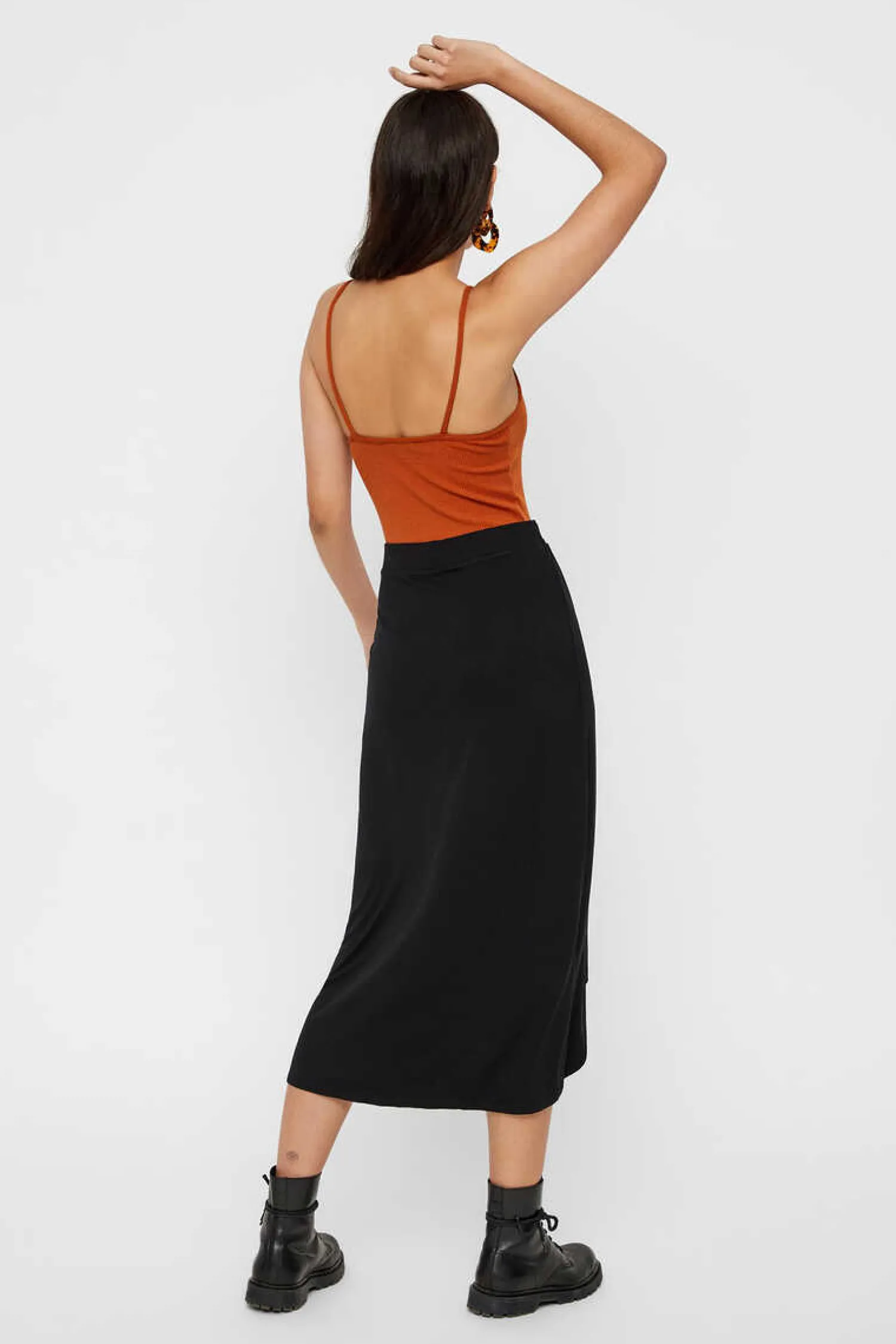 Pieces Saias-Saia Midi Com Fecho Em Forma De Laco.