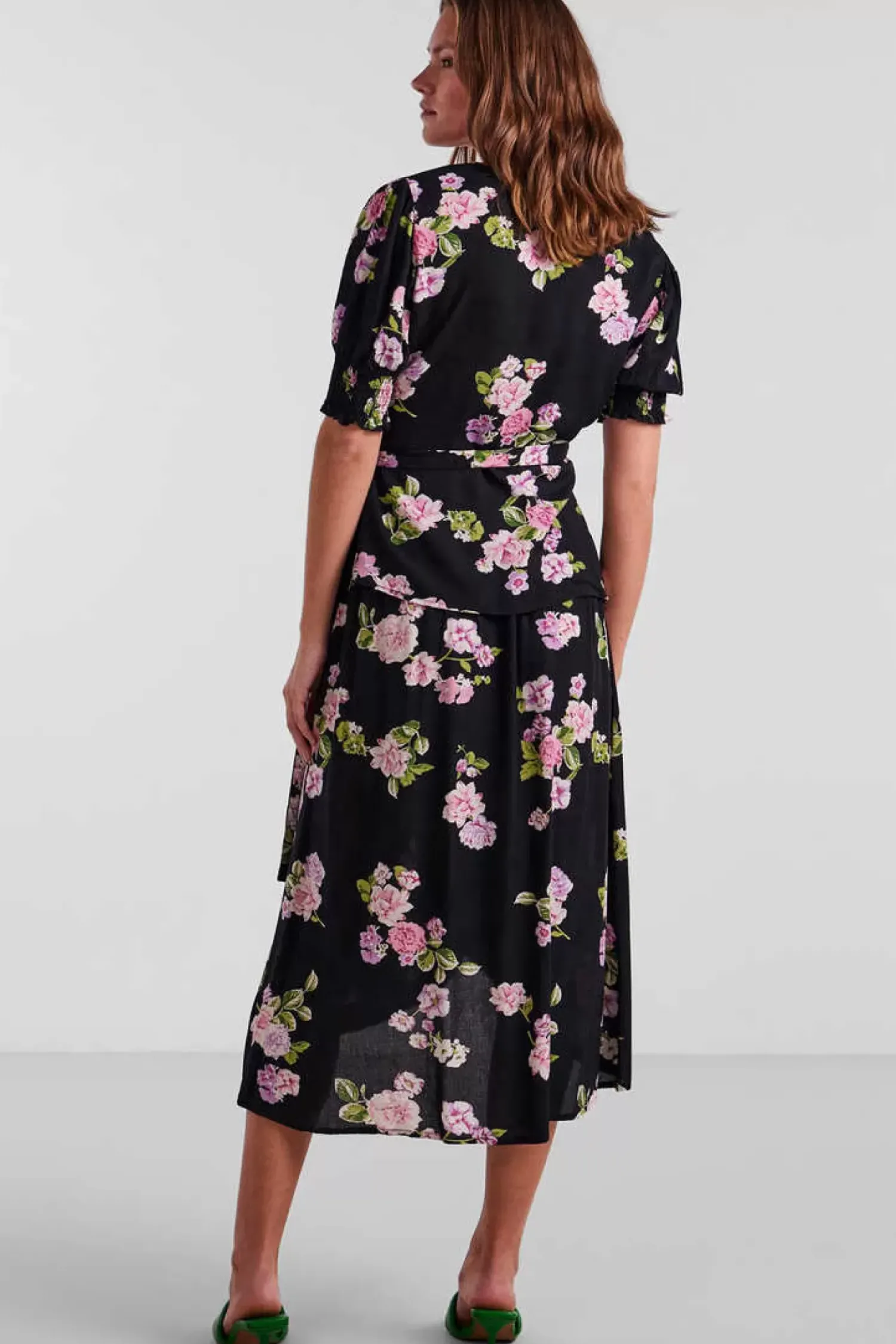 Pieces Saias-Saia Midi Cruzada.