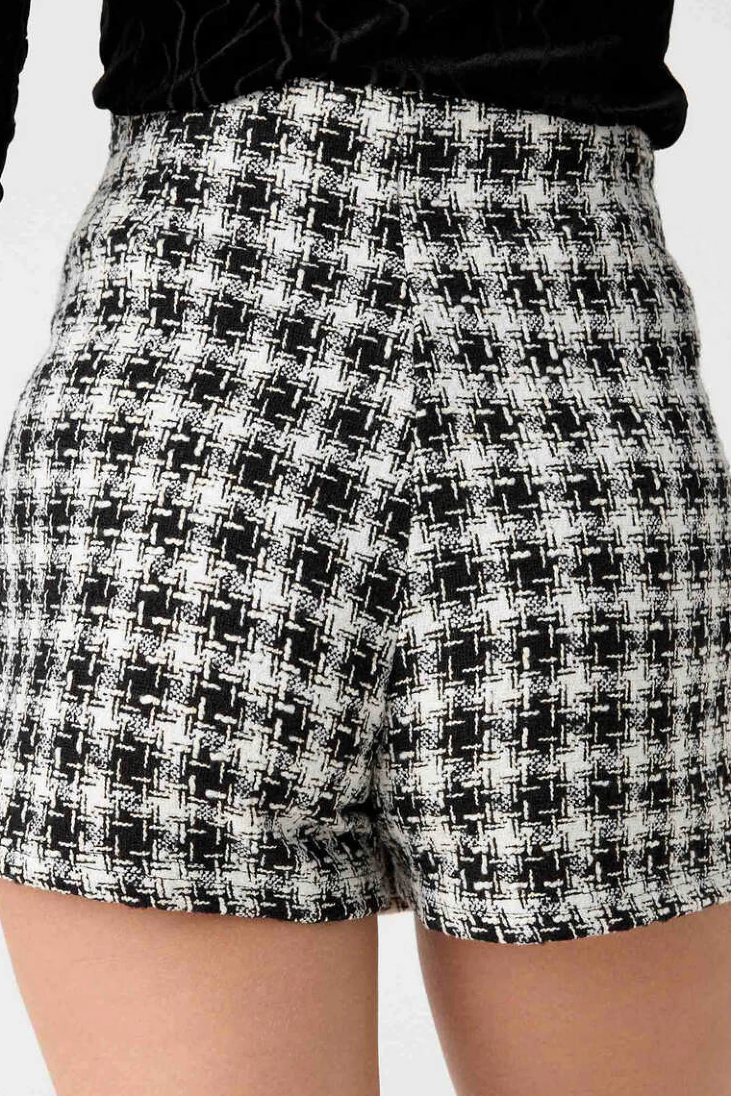 Inside Saias-Saia-Calca Com Botoes