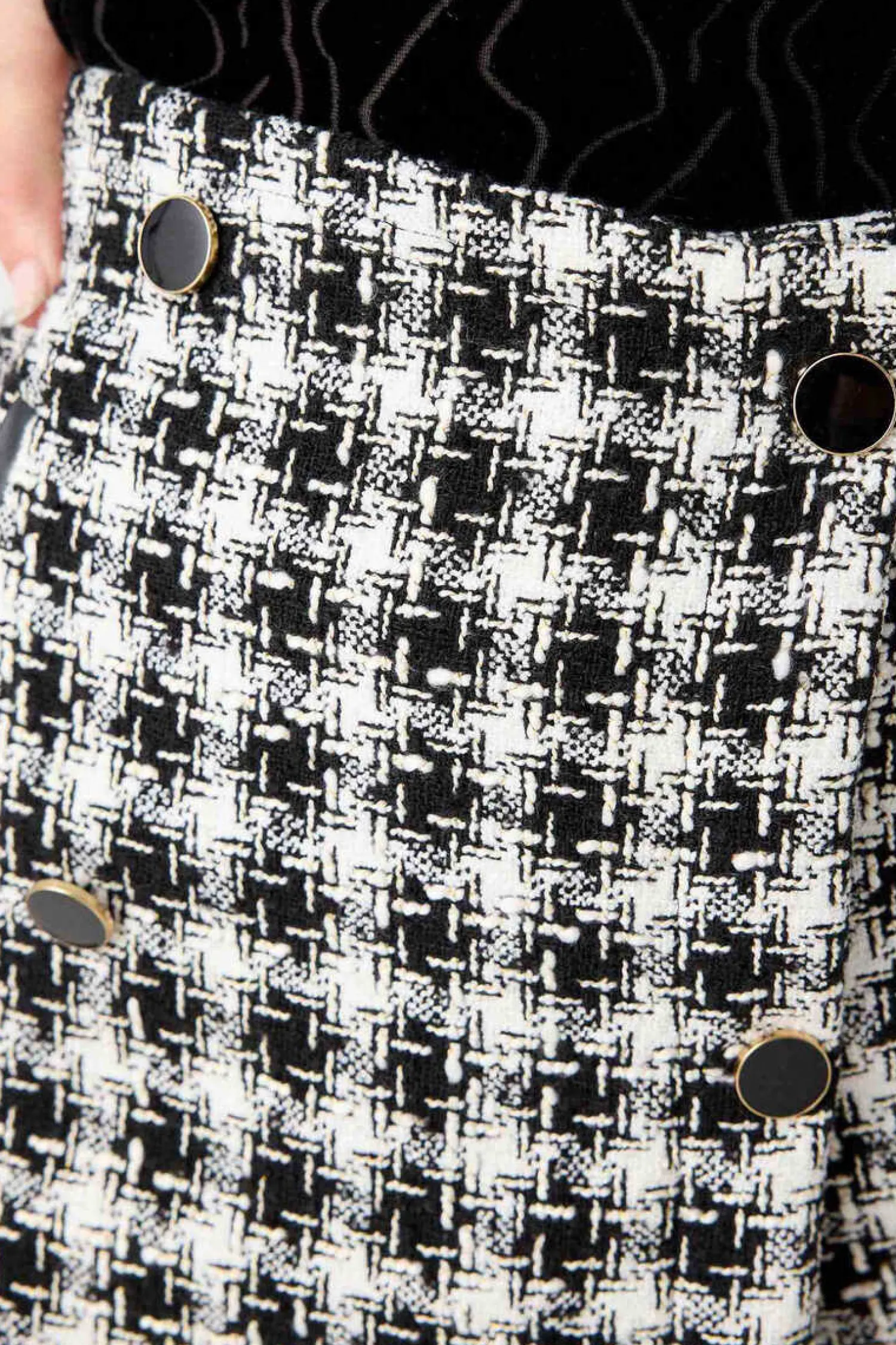 Inside Saias-Saia-Calca Com Botoes