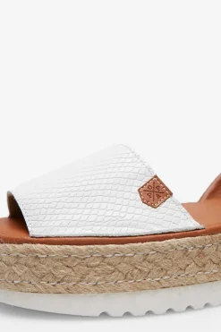 Popa Alpercatas-Saona Snake