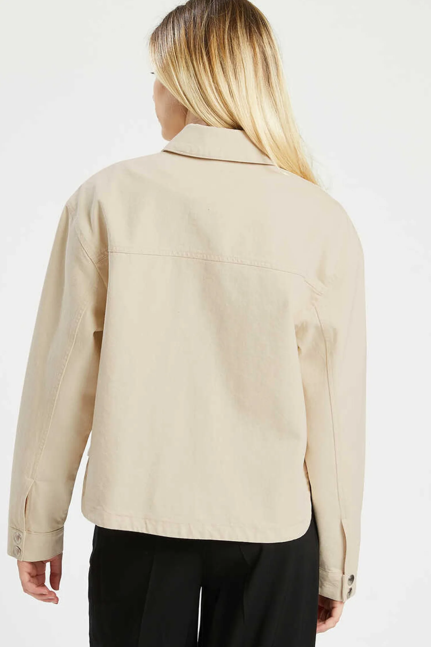 Pimkie Blusoes E Casacos-Sobrecamisa Com Colchetes