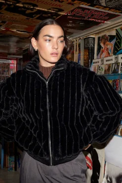 Noisy May Sobretudos E Parkas-Sobretudo De Pelo Sintetico