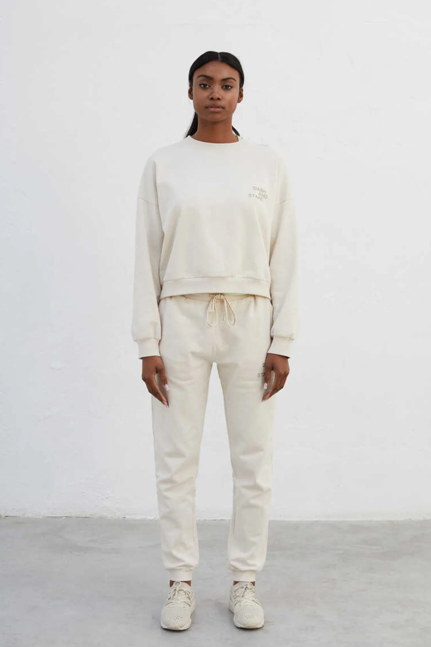 Dash and Stars Outdoor-Sweatshirt 100% Algodao Branco