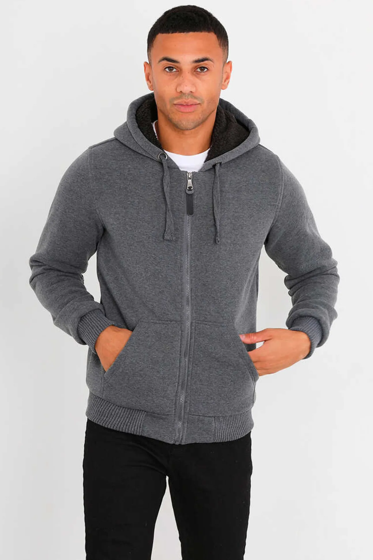 Sweatshirt Com Capuz E Borrego