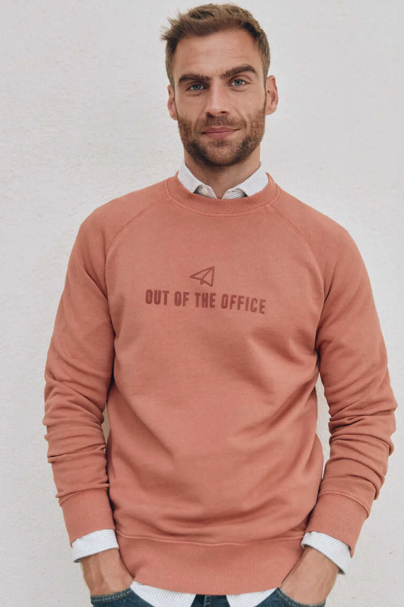 Ooto Sweatshirt Gola Redonda Com Logo Frontal Vermelho Outlet