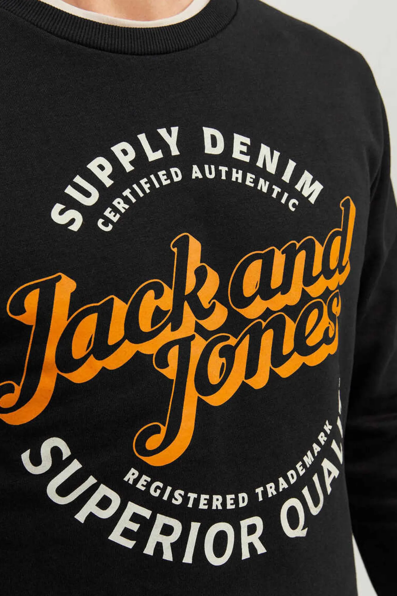 Jack & Jones Sweatshirt Gola Redonda Print Logo Preto
