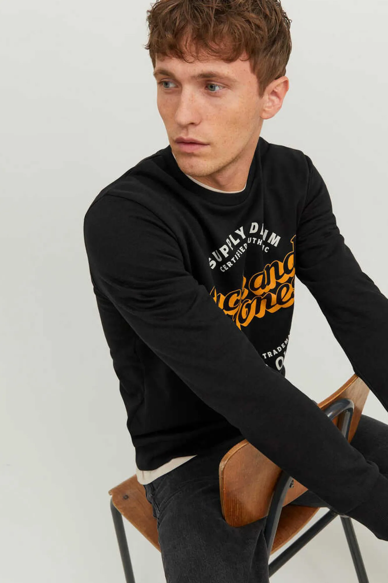 Jack & Jones Sweatshirt Gola Redonda Print Logo Preto