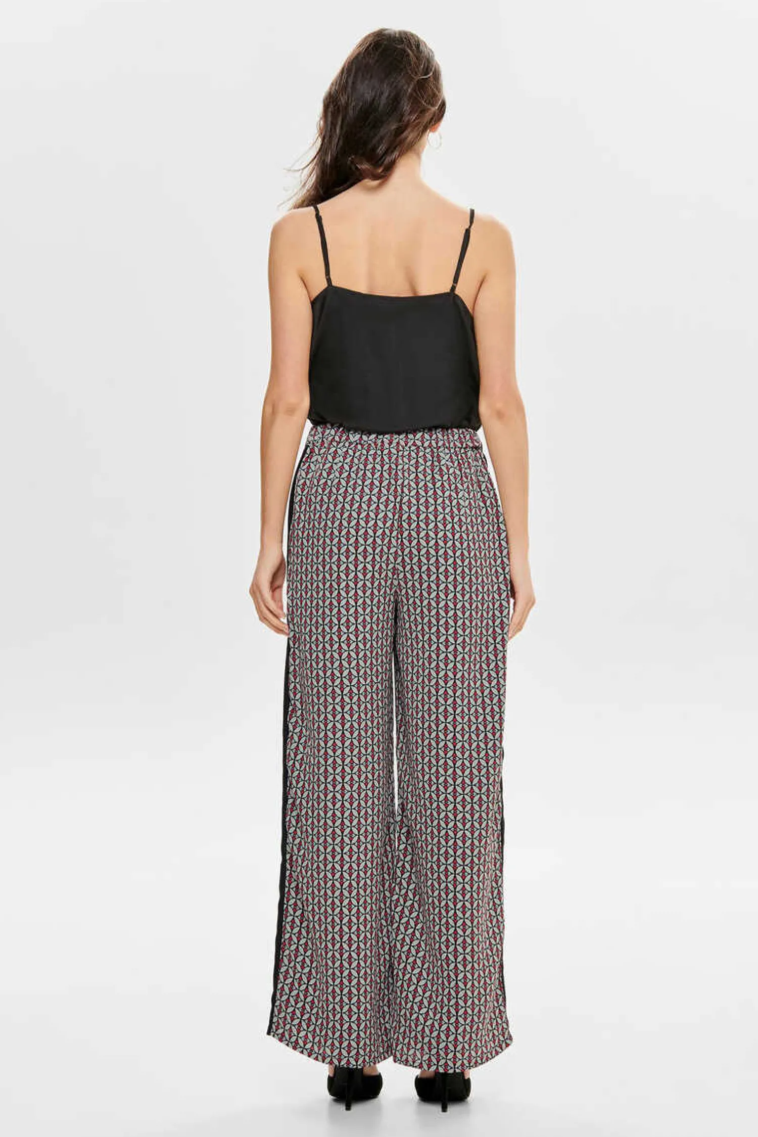 Only T-Shirts-Top Tipo Combinacao Debruado.