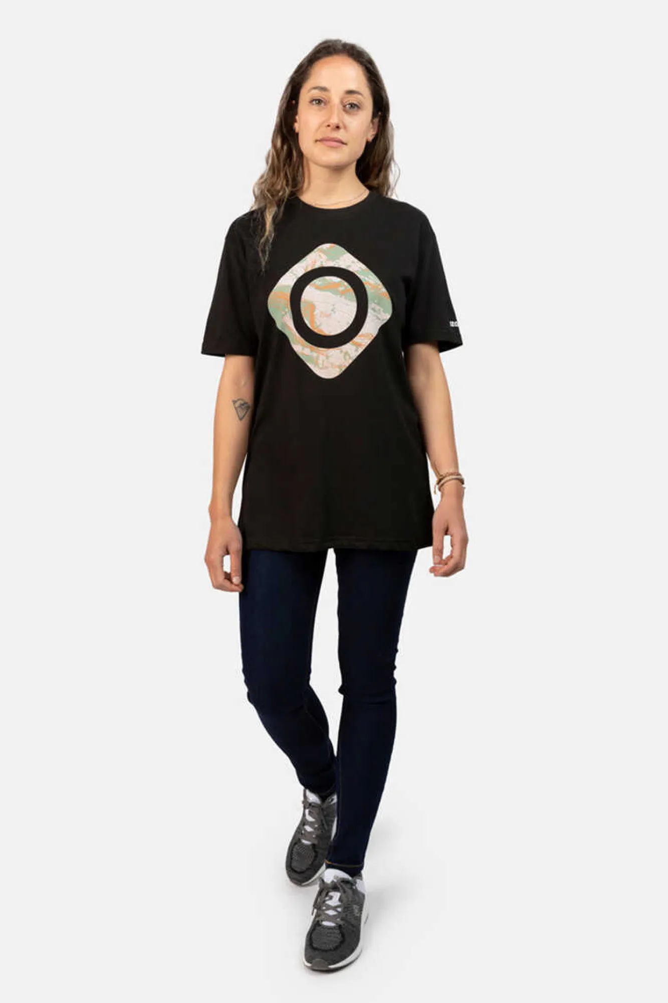 Izas T-Shirt De Manga Curta De Algodao Unissexo Ena Preto Outlet