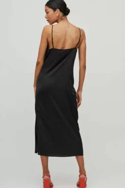 Vila Vestidos E Macacoes-Vestido Comprido De Alcas Acetinado