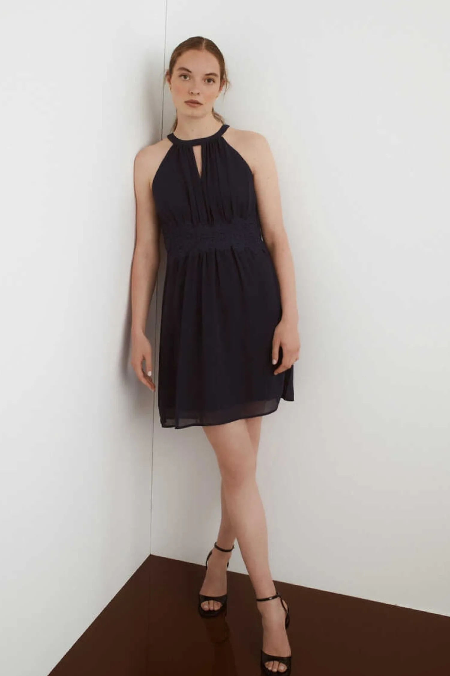 Vila Vestidos E Macacoes-Vestido Curto Com Gola Halter