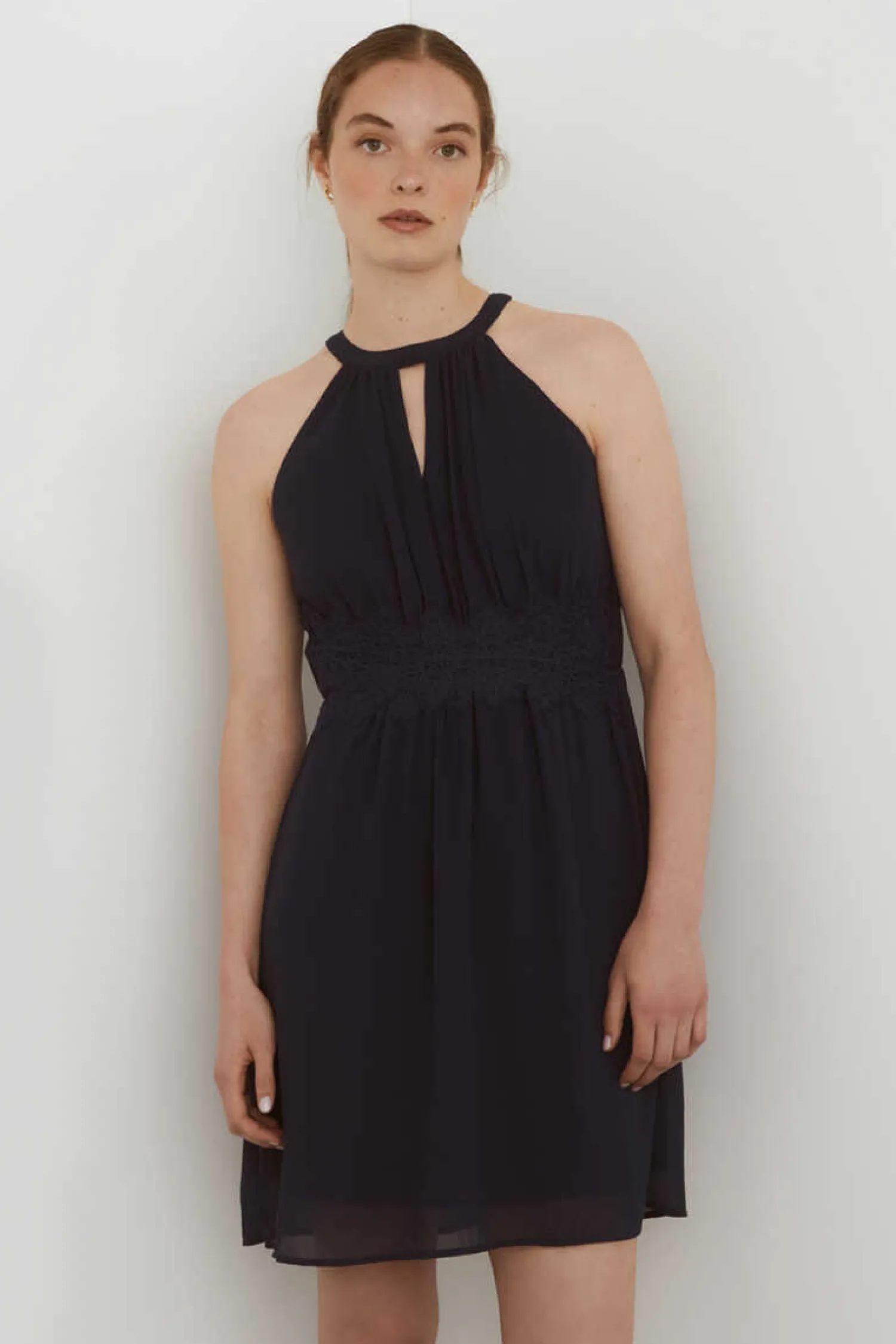 Vila Vestidos E Macacoes-Vestido Curto Com Gola Halter