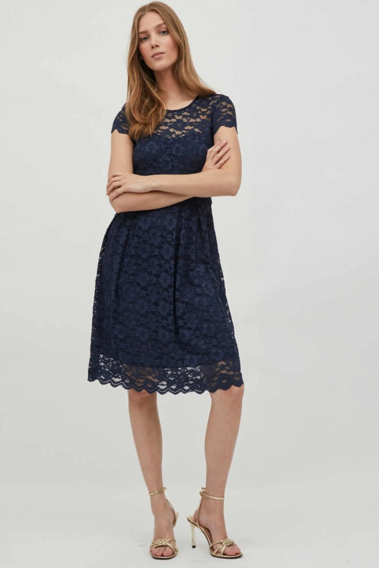 Vila Vestidos E Macacoes-Vestido De Renda Curto