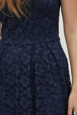 Vila Vestidos E Macacoes-Vestido De Renda Curto